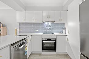 Quaint Townhouse in Bustling Locale