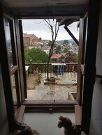 Nikbin Retreat