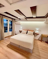A&A Patio Suite