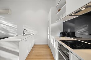 Bright Inner-north Stay With Pool Access