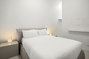 Bright Inner-north Stay With Pool Access