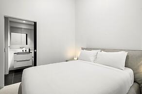 Bright Inner-north Stay With Pool Access