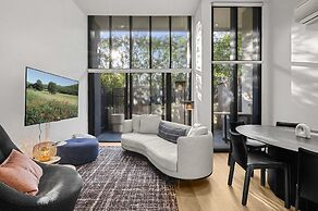 Bright Inner-north Stay With Pool Access