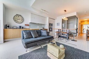 Waterfront Grand Apartments