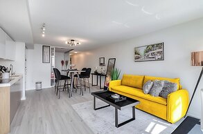 Waterfront Grand Apartments