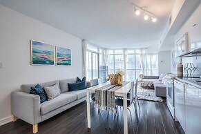Waterfront Luxe Suites