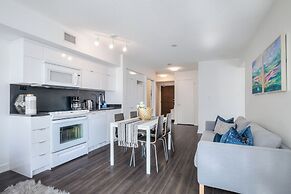Waterfront Luxe Suites