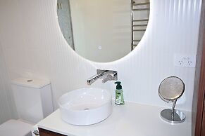 Dunedin Luxury Stay