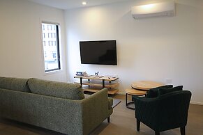 Dunedin Luxury Stay
