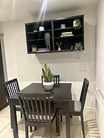 Elegant 2-bed Home - Prime City Centre Location
