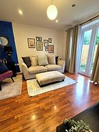 Elegant 2-bed Home - Prime City Centre Location