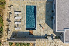 NEVERMIND VACATIONS VILLAS