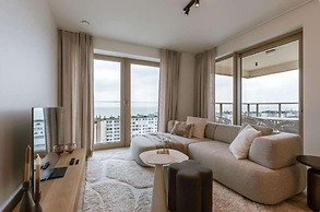 Nora - Elegant Seaview Escape With Balcony
