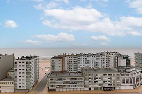 Nora - Elegant Seaview Escape With Balcony