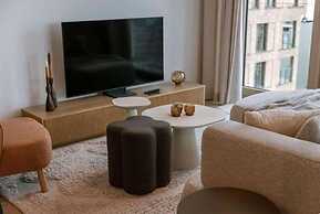 Nora - Elegant Seaview Escape With Balcony
