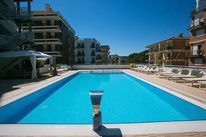 HOTEL  ALTIS