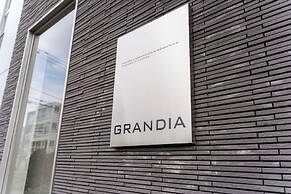 GRANDIA 202