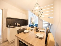 Lavish Holiday Home in Oberhambach