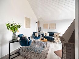 Lavish Holiday Home in Oberhambach