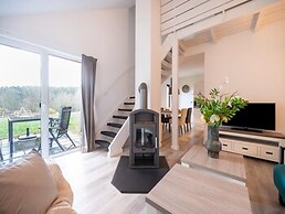 Lavish Holiday Home in Oberhambach