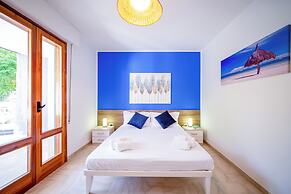 Marina Beach Apartments