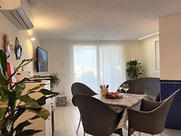 Marina Beach Apartments
