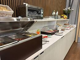 Floris Hotel
