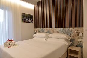 Floris Hotel