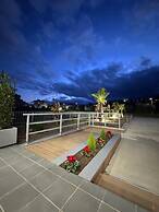Floris Hotel