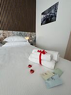 Floris Hotel
