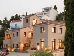 Aletri Swim Up Boutique Hotel