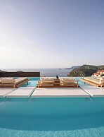 Aletri Swim Up Boutique Hotel