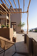 Aletri Swim Up Boutique Hotel