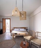 Aletri Swim Up Boutique Hotel