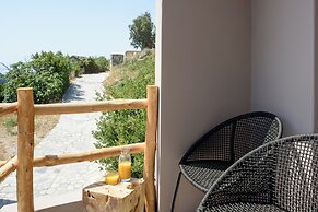 Aletri Swim Up Boutique Hotel
