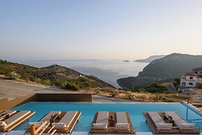 Aletri Swim Up Boutique Hotel