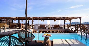 Aletri Swim Up Boutique Hotel