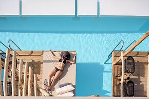 Aletri Swim Up Boutique Hotel