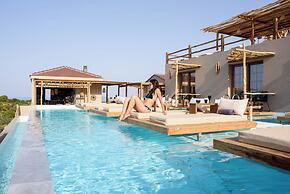 Aletri Swim Up Boutique Hotel