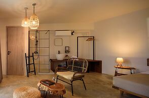Aletri Swim Up Boutique Hotel