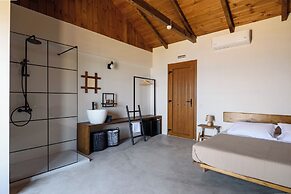 Aletri Swim Up Boutique Hotel