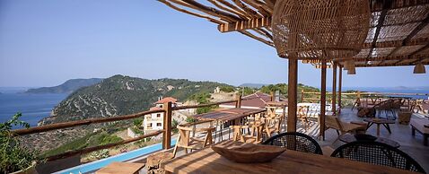 Aletri Swim Up Boutique Hotel