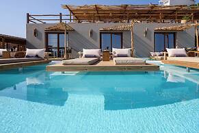 Aletri Swim Up Boutique Hotel
