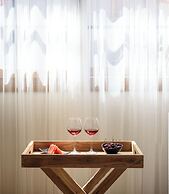 Aletri Swim Up Boutique Hotel
