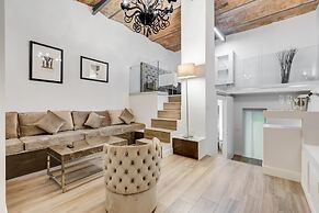 Spanish Queen Apartment