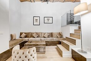 Spanish Queen Apartment