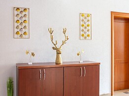 Guest House Matana Pomena National Park