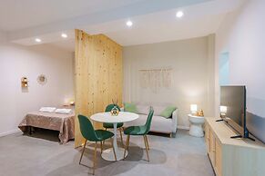 Levante Collection