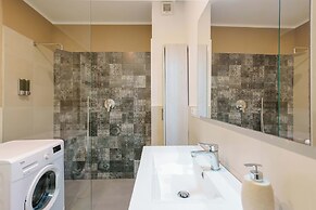 West Side Bologna Apartment