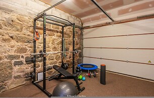 The Steading Family Friendly Getaway